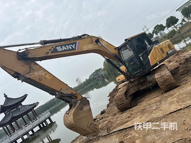 三一重工SY205C挖掘机