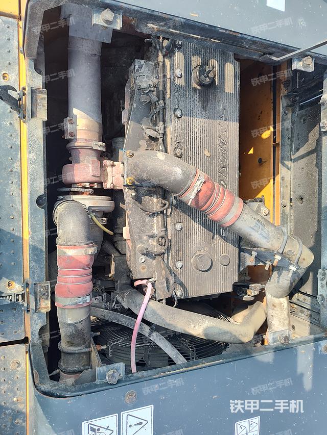 發(fā)動(dòng)機(jī)整體俯視(整機(jī)外觀) 發(fā)動(dòng)機(jī)整體俯視(整機(jī)外觀)