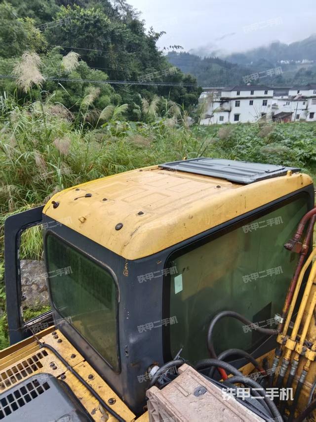 駕駛室頂部（整機(jī)外觀）