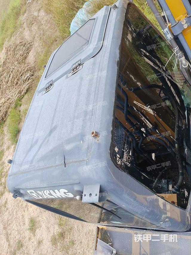 駕駛室頂部（整機(jī)外觀）