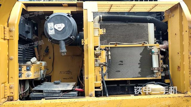 散熱器正面（大件艙室）