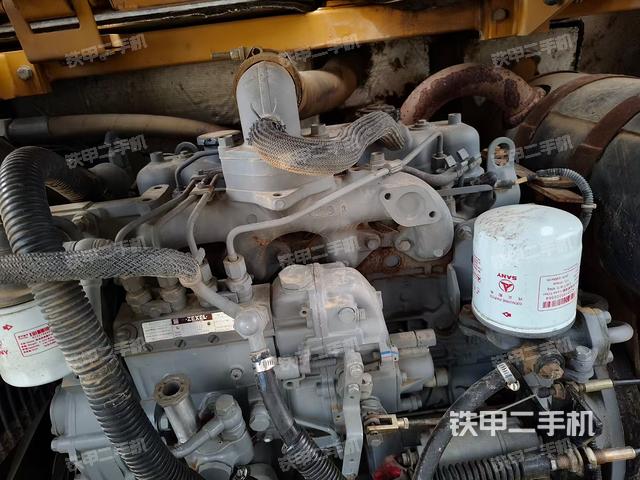 發(fā)動機整體俯視(整機外觀) 發(fā)動機整體俯視(整機外觀)