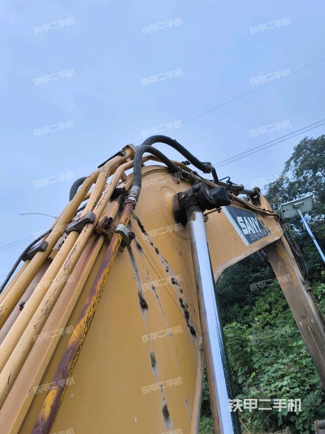 大臂整體?右側(cè)（工作和回轉(zhuǎn)裝置）