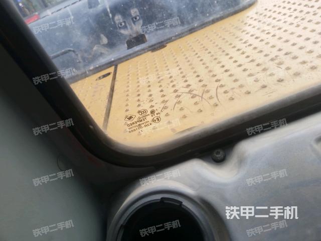 座椅左側(cè)控制臺/音響/含左手柄（駕駛室部分）