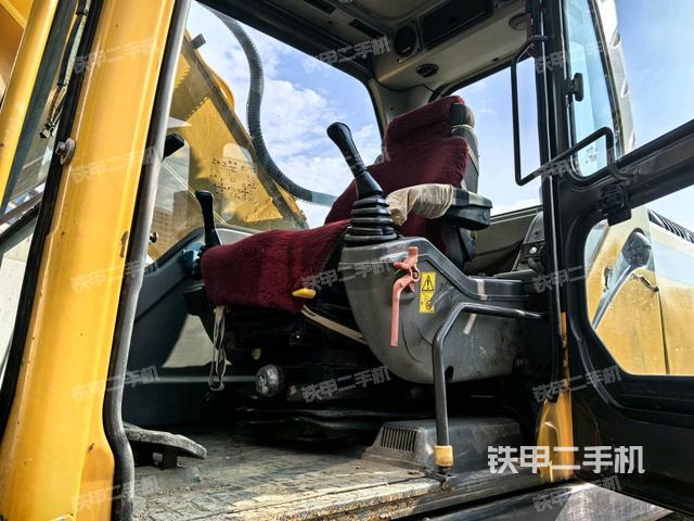 驾驶室正侧（驾驶室部分）