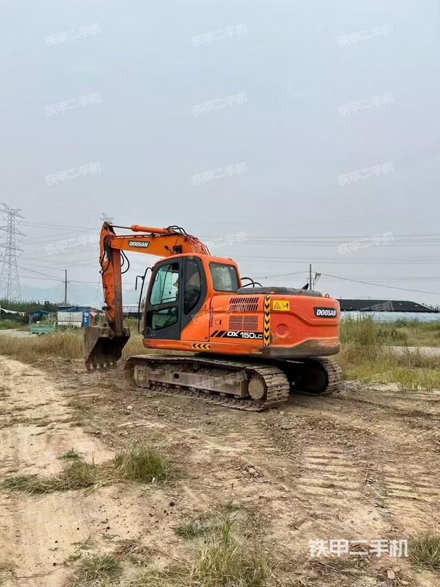 斗山DX150LC挖掘機