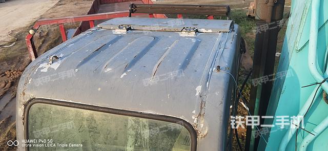 駕駛室頂部（整機外觀）