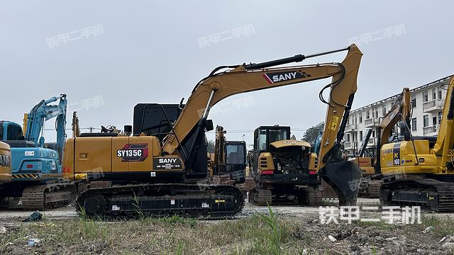 整機(jī)右后45°(整機(jī)外觀) 整機(jī)右后45°(整機(jī)外觀)