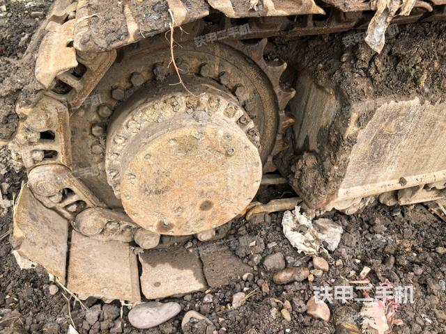 右側行走馬達蓋板（行走機構）