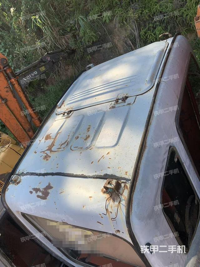 駕駛室頂部（整機(jī)外觀）