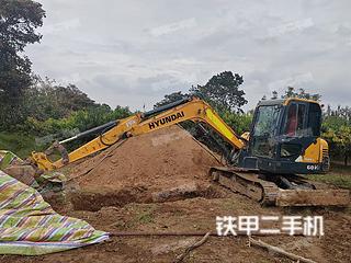 现代R 60VS挖掘机实拍图片