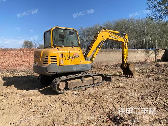 整機右后45°（整機外觀）