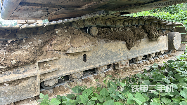 单侧履带整体（整机外观）