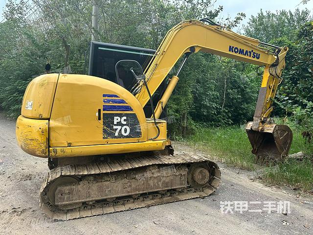 整機右后45°（整機外觀）