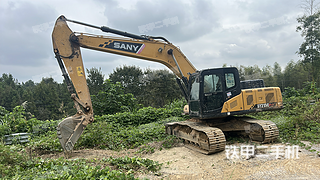 三一重工SY200C挖掘机实拍图片
