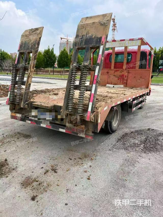 整机右后45°（设备外观及核心部件）