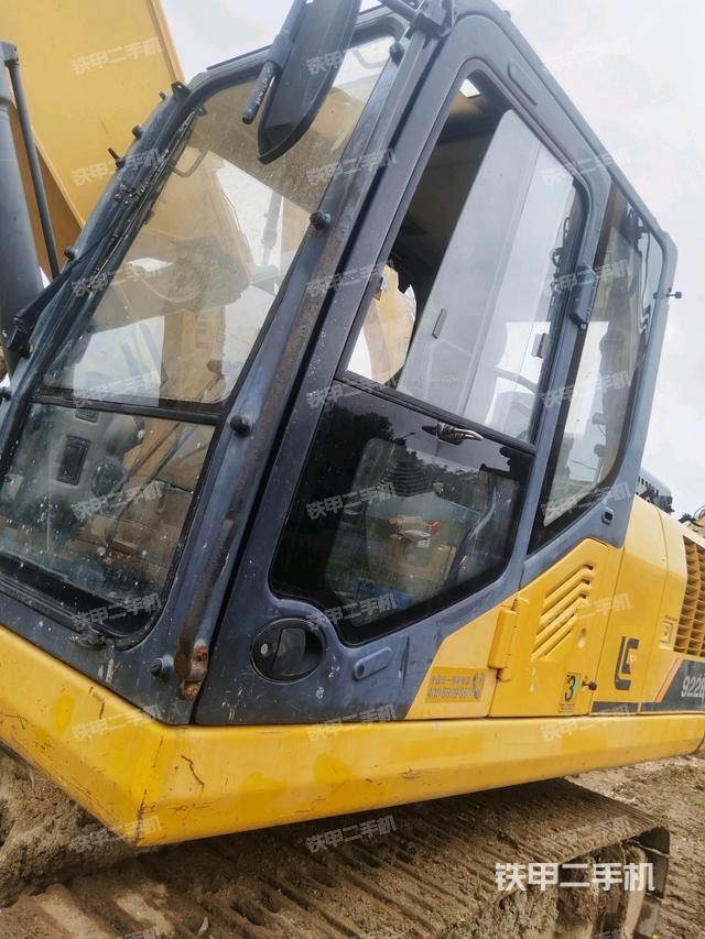 右側(cè)玻璃角標(biāo)（駕駛室部分）