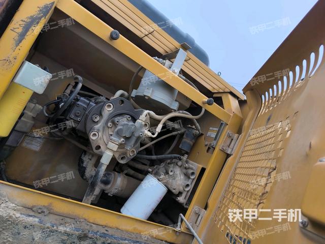 電瓶（大件艙室）