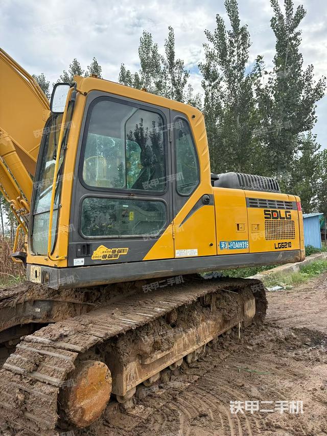 駕駛室整體（整機(jī)外觀）