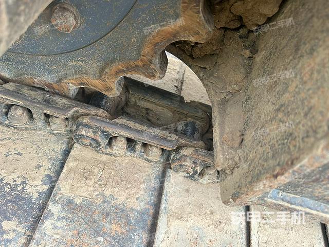 駕駛室整體（整機外觀）