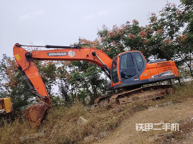 斗山DX215-9C挖掘機