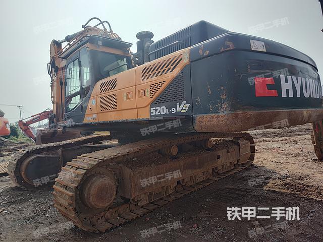 現(xiàn)代R520L-9VS挖掘機(jī)