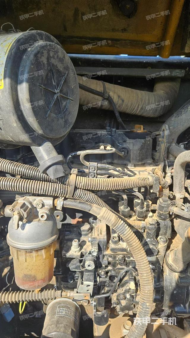 發(fā)動(dòng)機(jī)整體俯視（整機(jī)外觀）