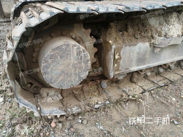 右驅(qū)動輪（行走機(jī)構(gòu)）