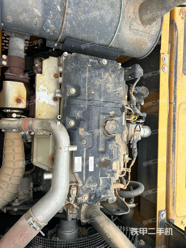 發(fā)動(dòng)機(jī)整體俯視(整機(jī)外觀) 發(fā)動(dòng)機(jī)整體俯視(整機(jī)外觀)