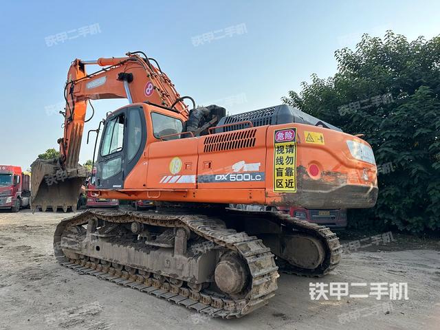 斗山DX500LC挖掘機(jī)
