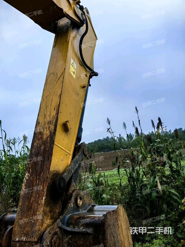 小臂整體左后（工作和回轉(zhuǎn)裝置）