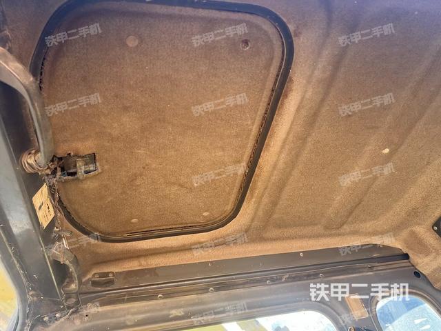 座椅左側(cè)控制臺/音響/含左手柄（駕駛室部分）