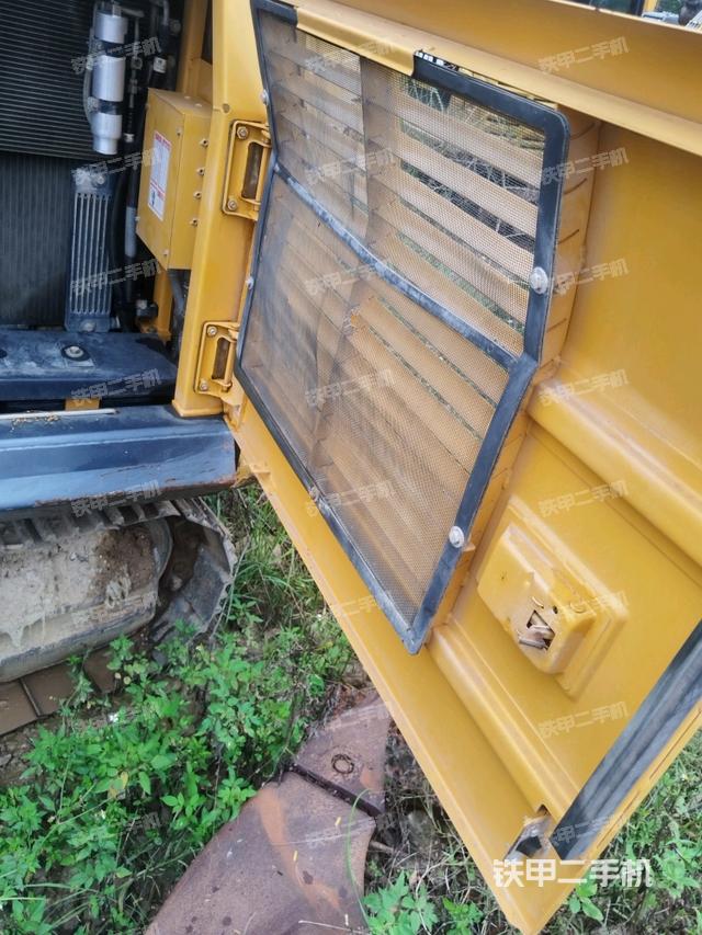 液壓泵斜45?右（大件艙室）