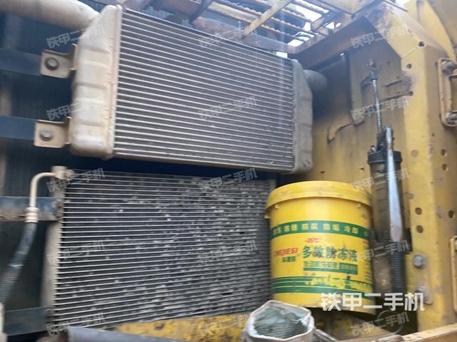 電瓶（大件艙室）