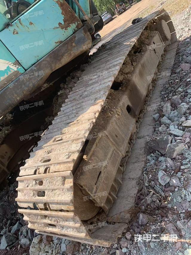 單側(cè)履帶整體（整機(jī)外觀）