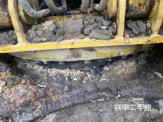 小臂整體左后（工作和回轉(zhuǎn)裝置）