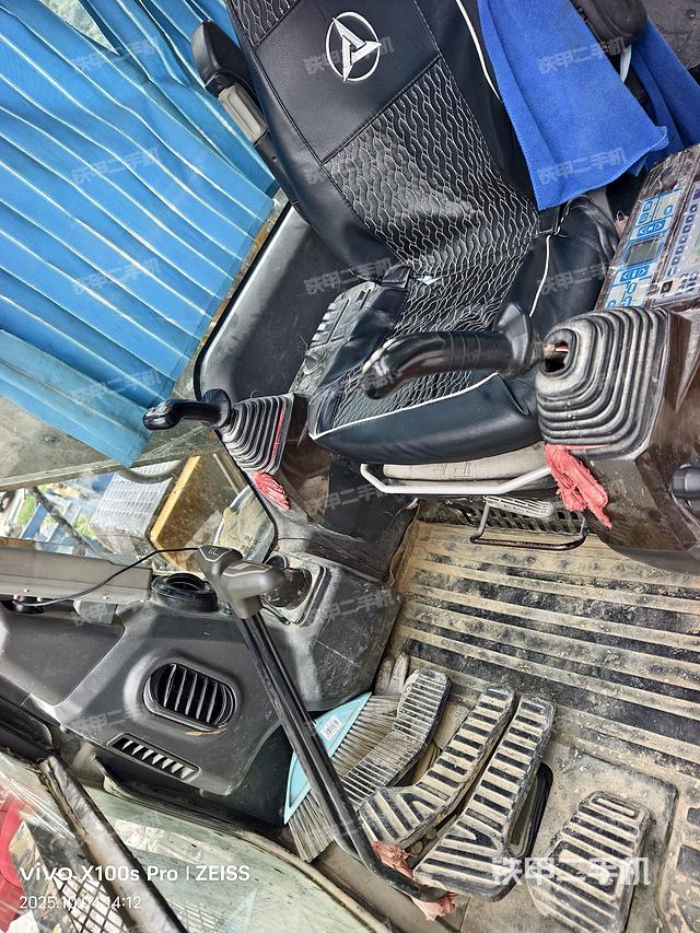 发动机整体俯视（整机外观）