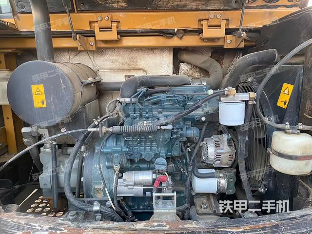 发动机整体俯视（整机外观）