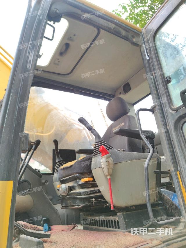 頂棚整體（駕駛室部分）