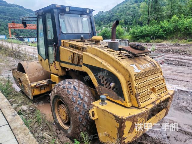 左后45°（壓路機整機外觀）