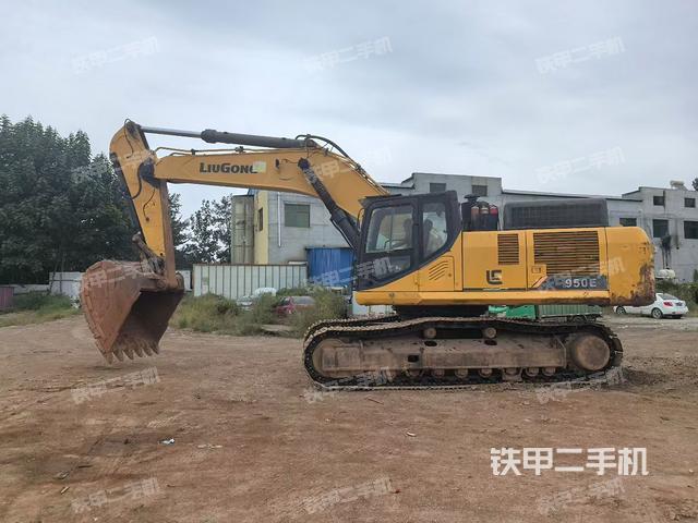 柳工CLG950E挖掘機(jī)