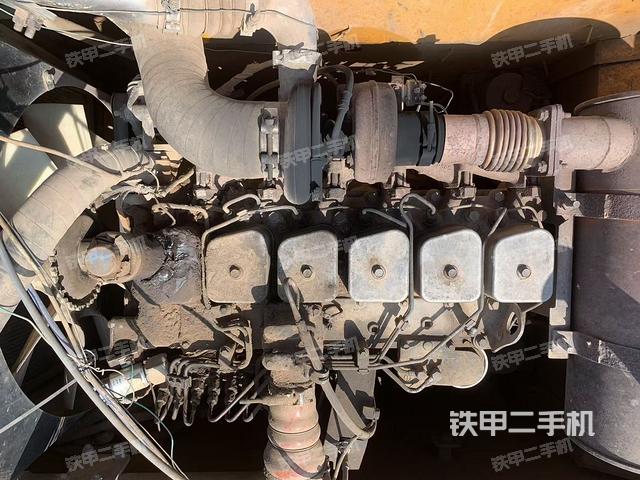 发动机整体俯视(整机外观) 发动机整体俯视(整机外观)