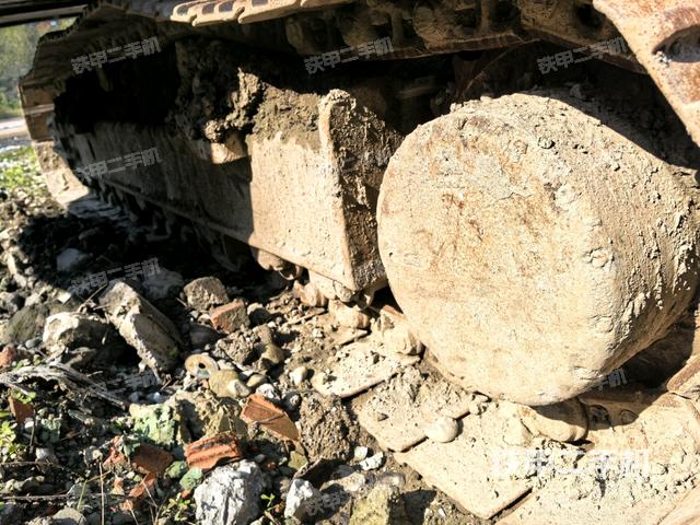 右侧行走马达盖板（行走机构）