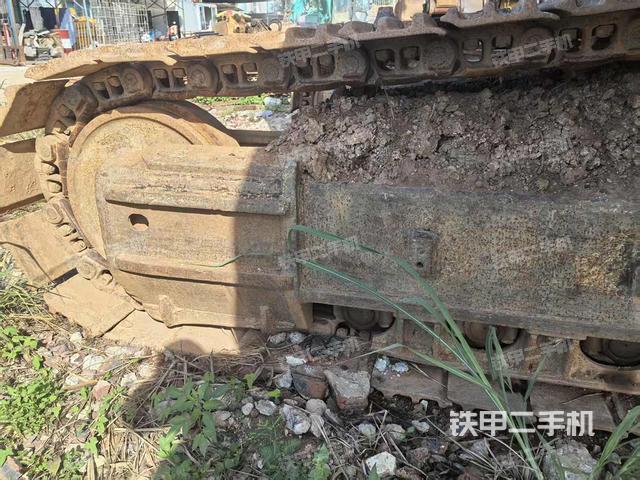 单侧履带整体（整机外观）