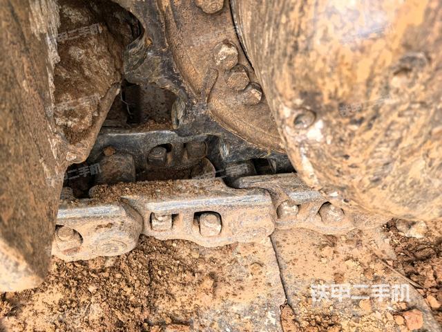 右側(cè)履帶整體（行走機構(gòu)）