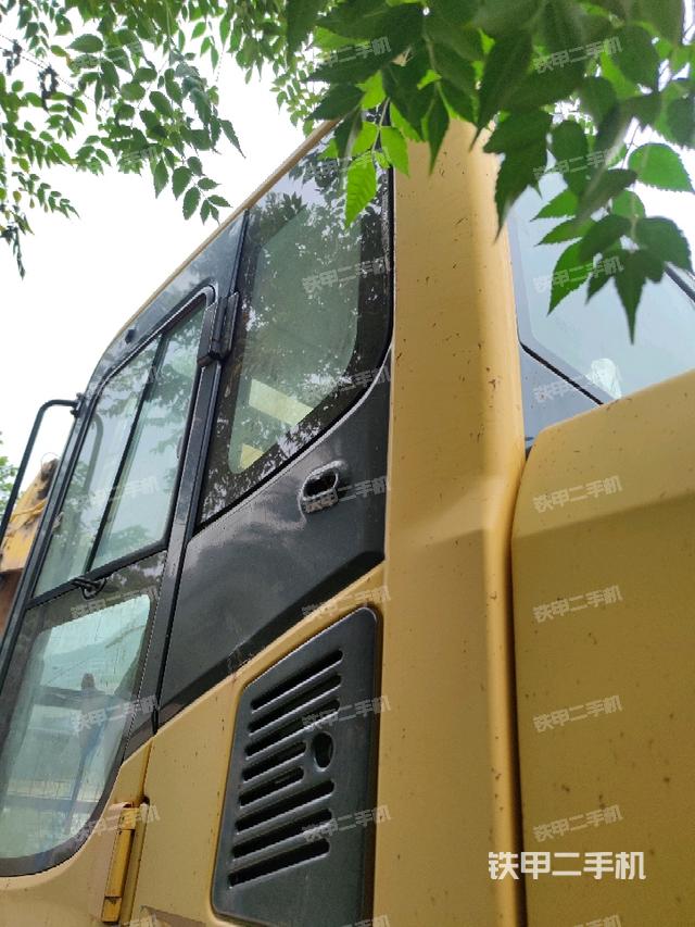 駕駛室左后45度（駕駛室部分）