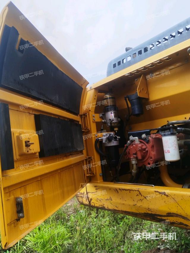 液壓泵室（大件艙室）