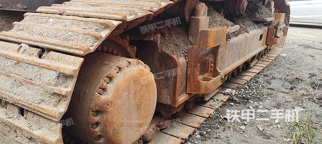 单侧履带整体（整机外观）