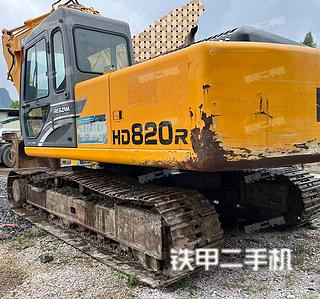 加藤HD820R挖掘机实拍图片