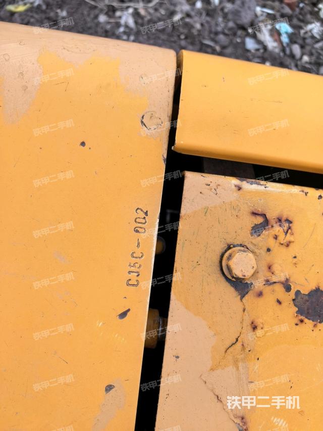 鏟斗右后整體（工作和回轉裝置）